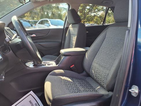 Used 2023 Chevrolet Equinox LT image 11