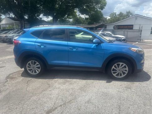 Used 2016 Hyundai Tucson SE w/ Option Group 02 FWD image 4