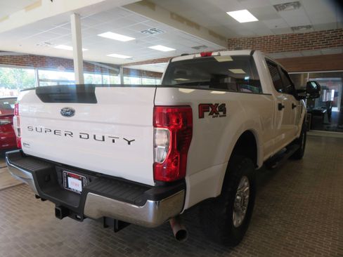 Used 2020 Ford F250 XL w/ STX Appearance Package AWD/4WD image 4