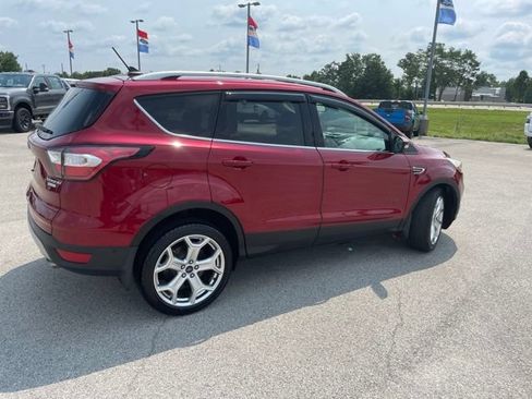 Used 2018 Ford Escape Titanium FWD image 11