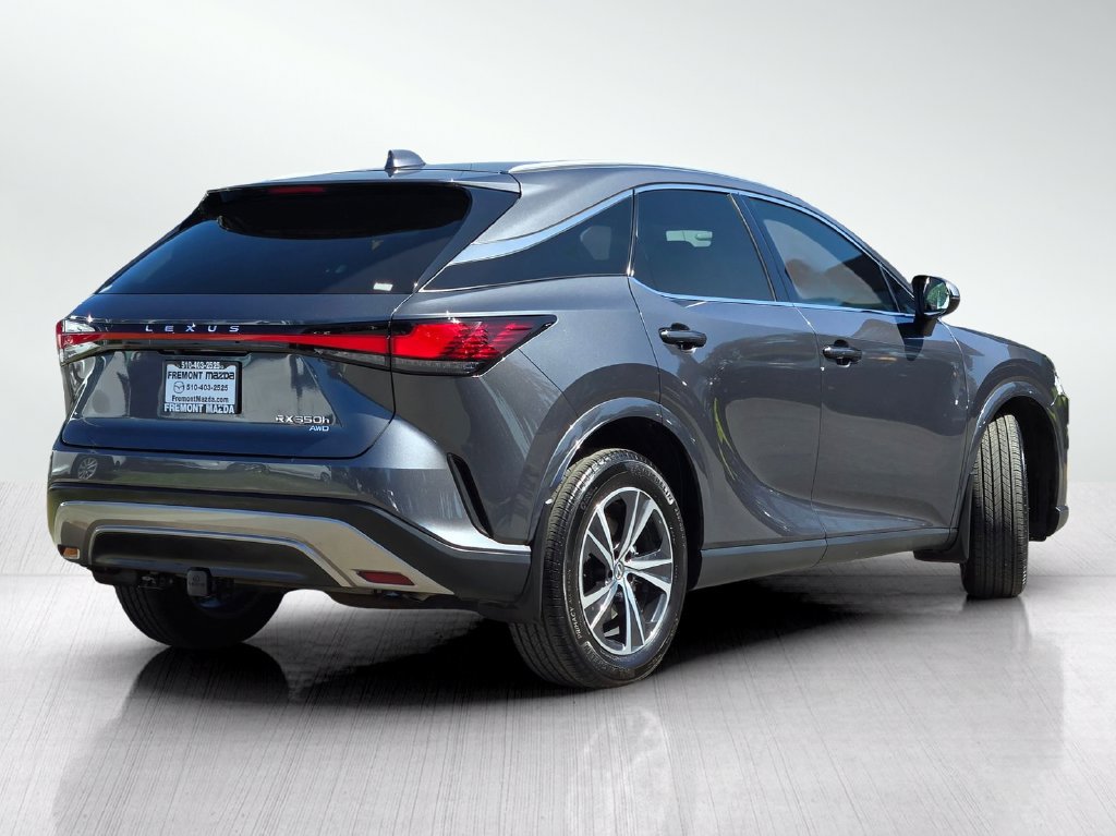 Used 2024 Lexus RX 350h w/ Kick Sensor & Tow Package AWD/4WD image 4