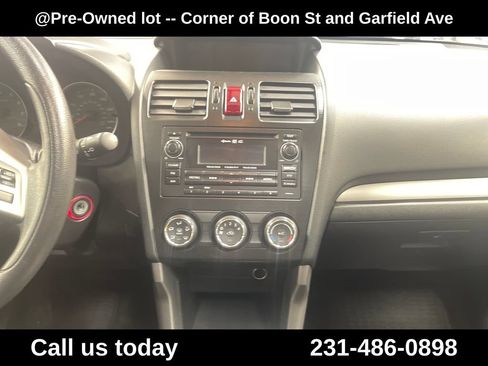 Used 2014 Subaru Forester 2.5i Premium w/ Popular Package #2 AWD/4WD image 19