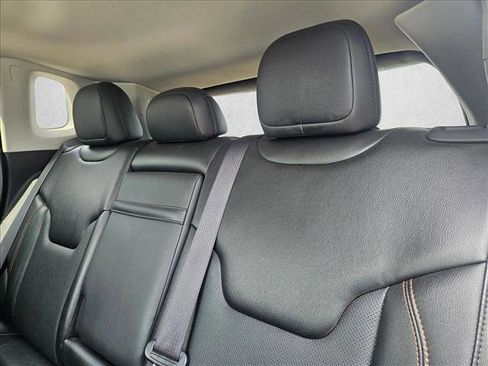Used 2020 Jeep Compass Limited AWD/4WD image 12