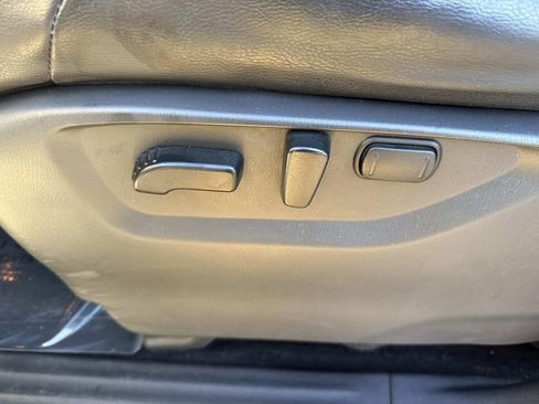 Used 2023 Nissan Armada SL w/ Captain's Chairs Package image 28