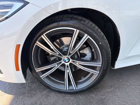 Used 2022 BMW 330i Sedan w/ Driving Assistance Package RWD image 5