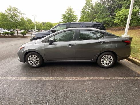Used 2024 Nissan Versa S w/ Trunk Package FWD image 2
