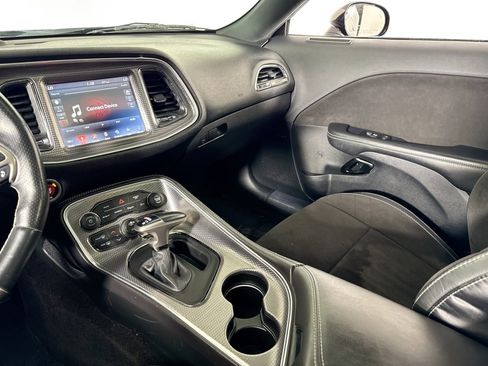 Used 2019 Dodge Challenger SRT Hellcat w/ Laguna Leather Package image 30