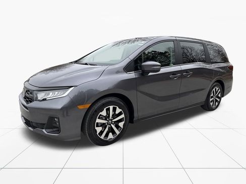 New 2026 Honda Odyssey EX-L image 3
