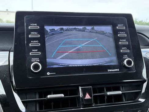 Used 2022 Toyota Camry LE FWD image 30