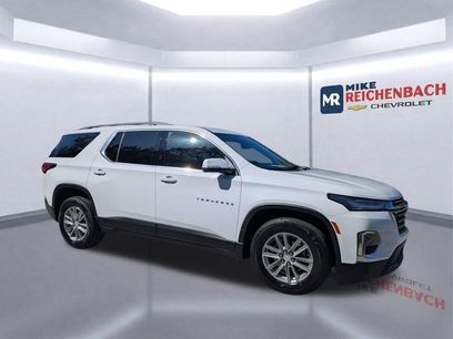 Used 2022 Chevrolet Traverse LT