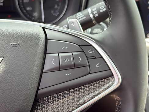 New 2026 Cadillac XT5 Sportv w/ LPO, Floor Liner Package image 19