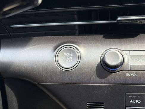 Used 2025 Hyundai Kona SEL AWD/4WD image 20