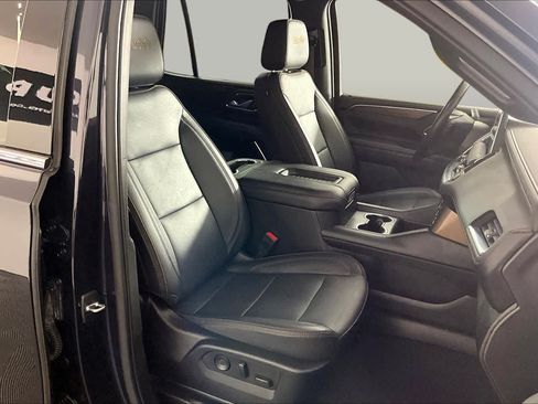 Certified 2022 Chevrolet Tahoe High Country AWD/4WD image 17