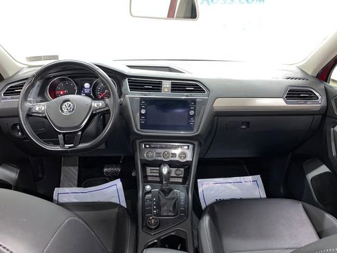 Used 2019 Volkswagen Tiguan SE image 13