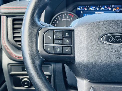 Used 2023 Ford Expedition Limited image 27