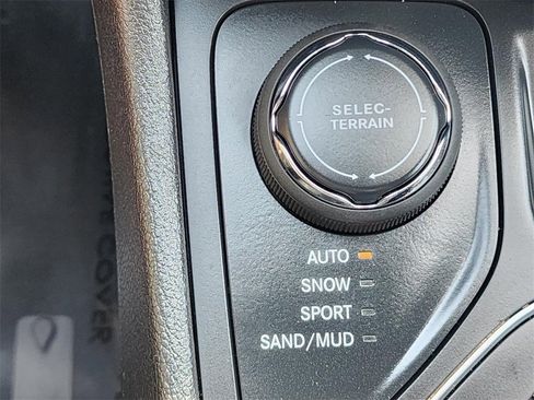 Used 2021 Jeep Cherokee Latitude Lux image 27