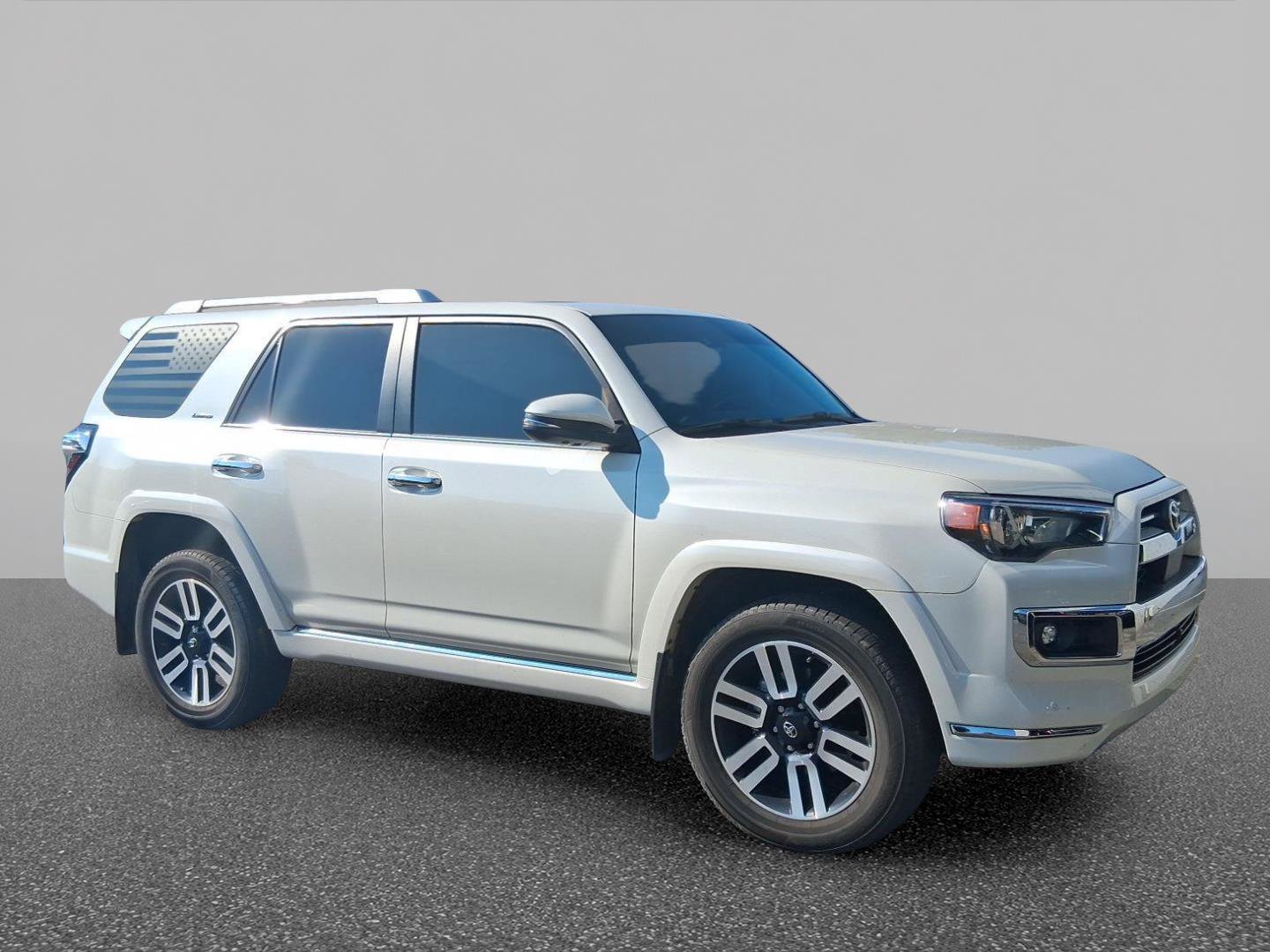 Used 2023 Toyota 4Runner Limited AWD/4WD image 2