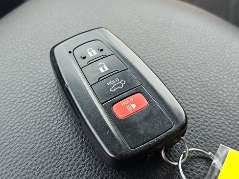 Used 2023 Toyota RAV4 SE w/ Convenience Package AWD/4WD image 32