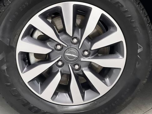 Used 2021 Chrysler Pacifica Touring-L FWD image 80
