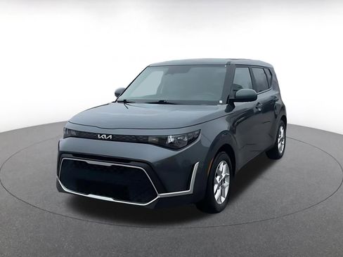 Used 2023 Kia Soul LX w/ Option Group 015 image 7