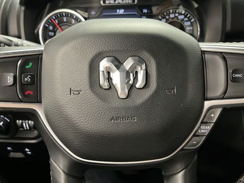 Used 2019 RAM 1500 Big Horn AWD/4WD image 15