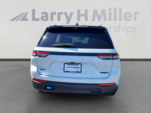 Used 2024 Jeep Grand Cherokee Trailhawk w/ Advanced Protech Group II image 4