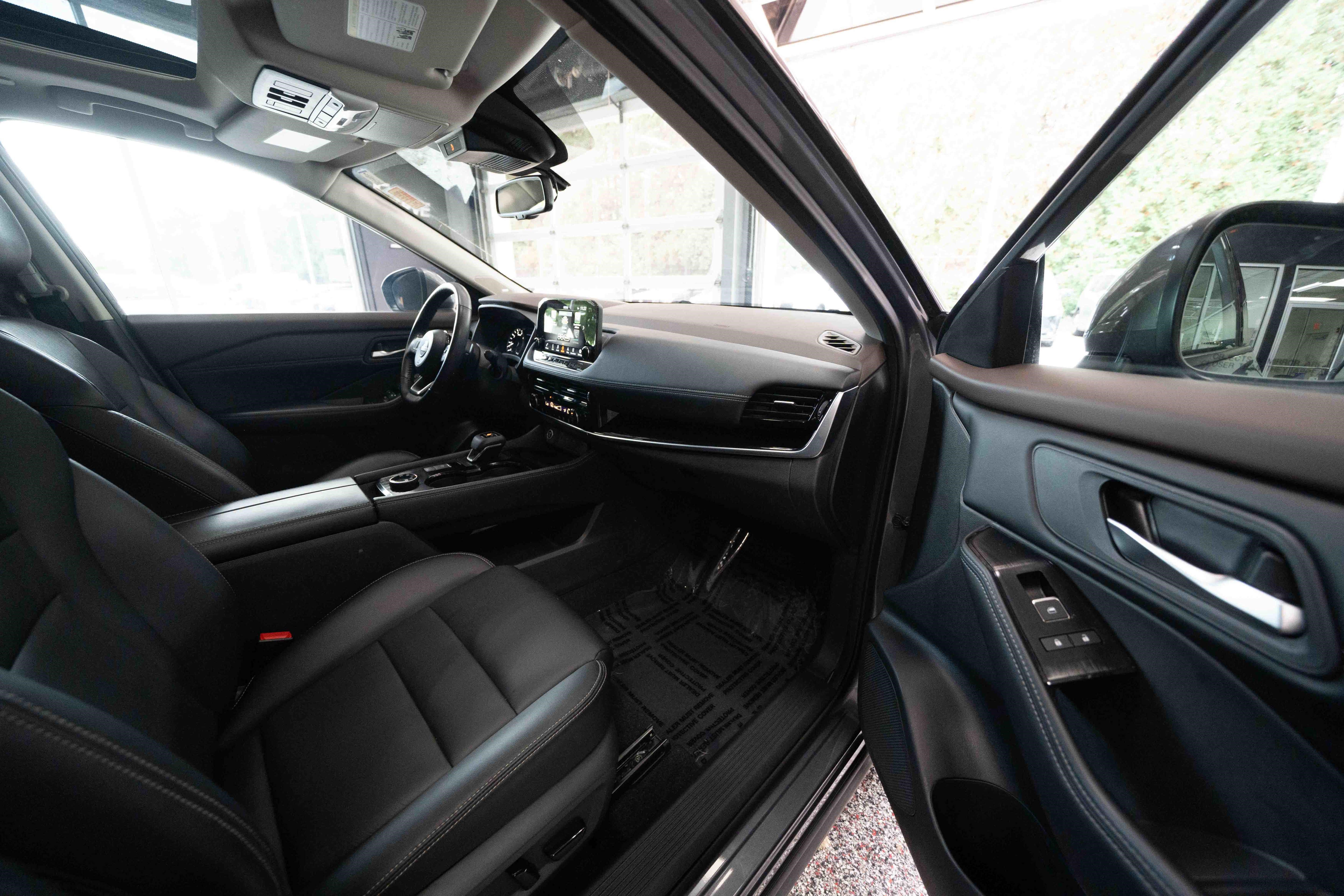 Used 2023 Nissan Rogue SL w/ SL Premium Package AWD/4WD image 26