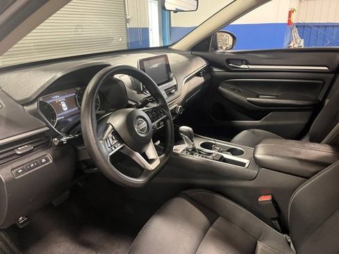 Used 2022 Nissan Altima 2.5 SV image 23