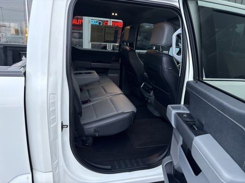 Used 2023 Ford F150 Lariat w/ Trailer Tow Package image 13