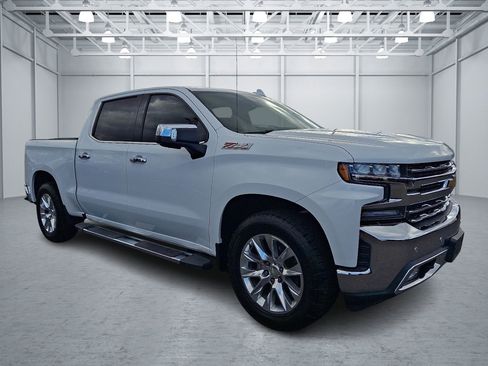Used 2019 Chevrolet Silverado 1500 LTZ w/ LTZ Premium Package image 7