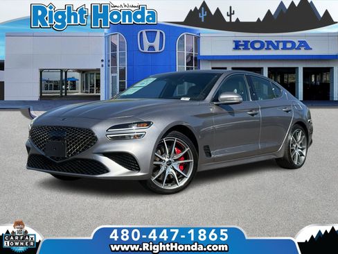 Used 2025 Genesis G70 2.5T image 1