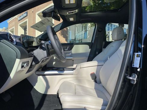 Certified 2025 Mercedes-Benz GLA 250 image 25