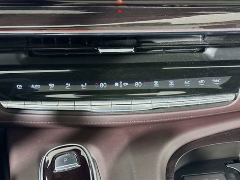 Used 2021 Cadillac Escalade Sport Platinum w/ Heavy-Duty Trailer Package image 19