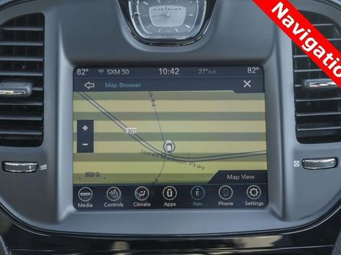 Used 2023 Chrysler 300 S image 6