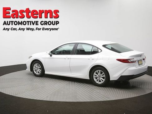 Used 2025 Toyota Camry LE FWD image 63