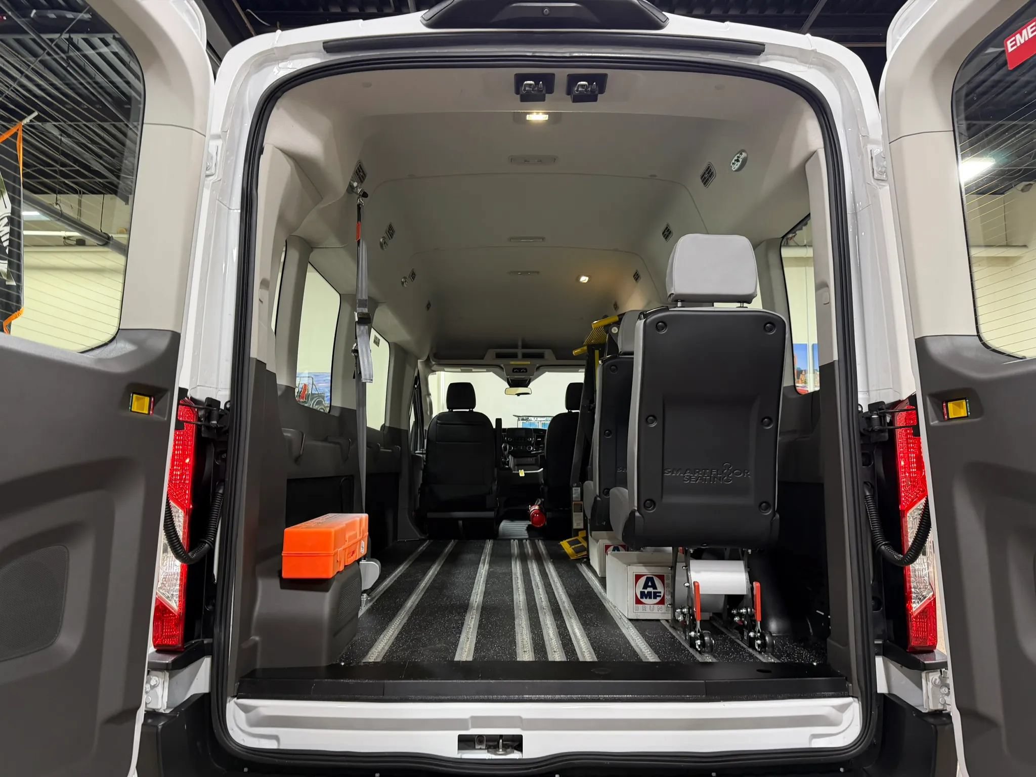 Used 2023 Ford Transit 350 XL RWD image 30