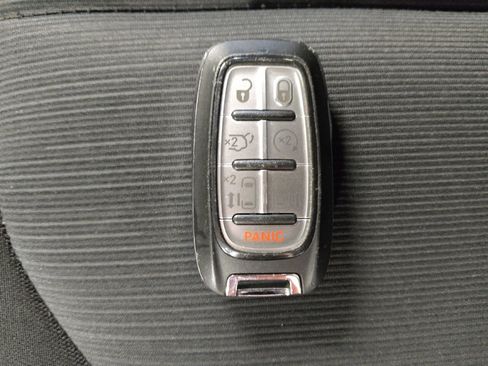 Used 2023 Chrysler Voyager LX FWD image 32