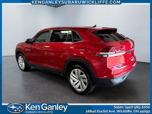 Used 2022 Volkswagen Atlas Cross Sport SE AWD/4WD image 3