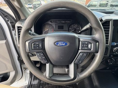 Used 2020 Ford F250 XL w/ Power Equipment Group image 4