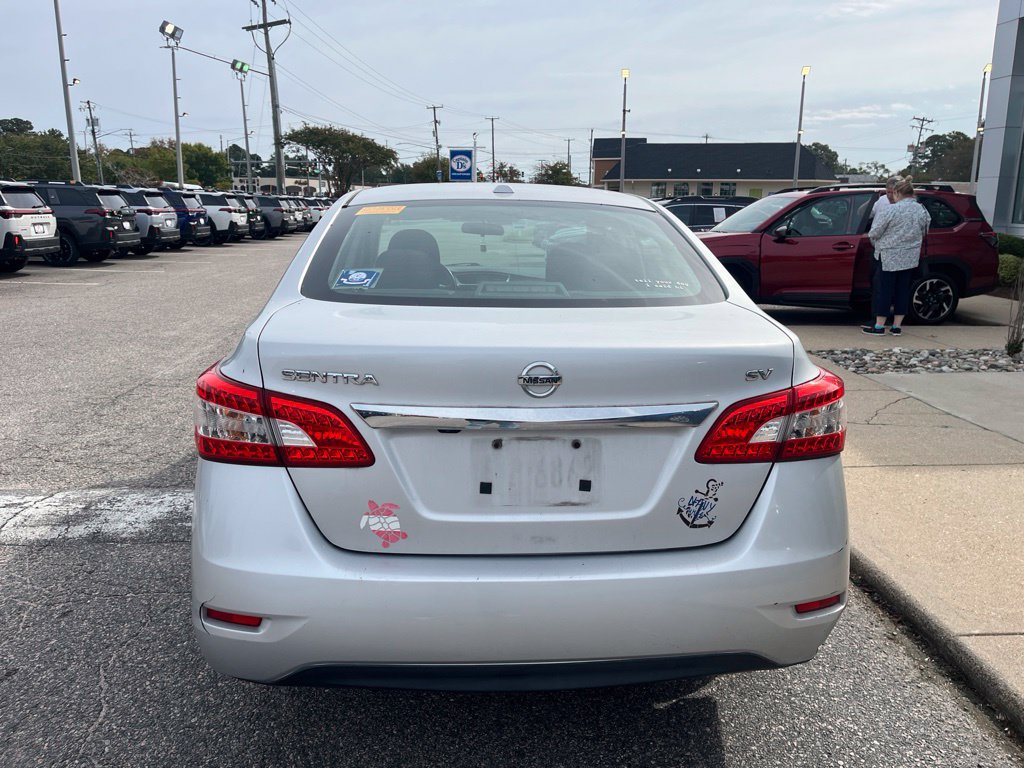 Used 2015 Nissan Sentra SV FWD image 5
