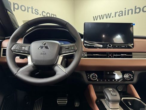 New 2026 Mitsubishi Outlander SEL image 10