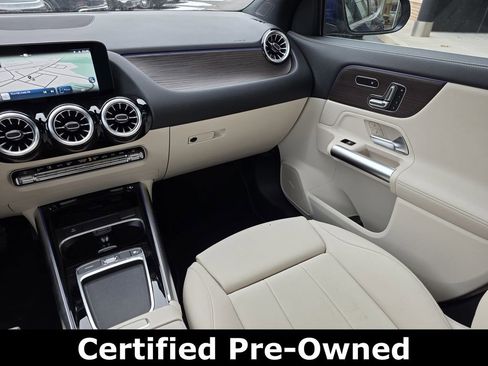 Certified 2025 Mercedes-Benz GLA 250 4MATIC image 19