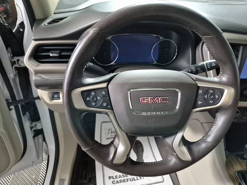 Used 2017 GMC Acadia Denali w/ Technology Package image 11