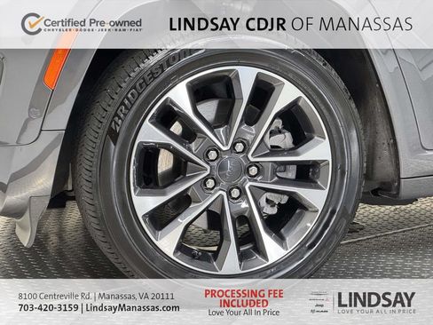 Used 2025 Jeep Grand Cherokee L Overland w/ Advanced Protech Group III AWD/4WD image 11