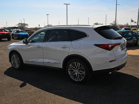 Used 2023 Acura MDX SH-AWD w/ Advance Package image 7