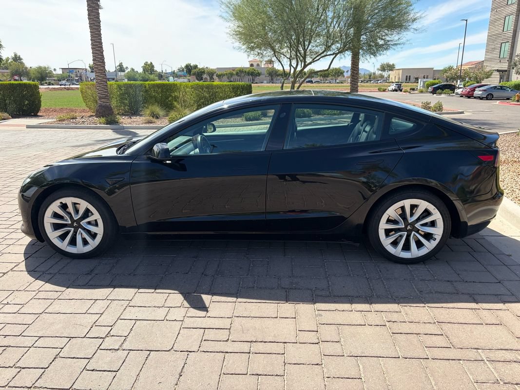 Used 2022 Tesla Model 3 RWD image 5
