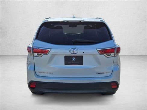 Used 2016 Toyota Highlander Limited Platinum image 7