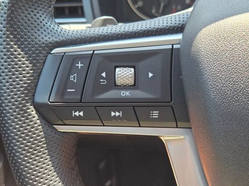 Used 2025 Mitsubishi Outlander SE AWD/4WD image 24