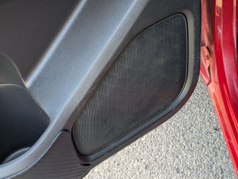 Used 2022 Nissan Frontier SV w/ Technology Package image 15