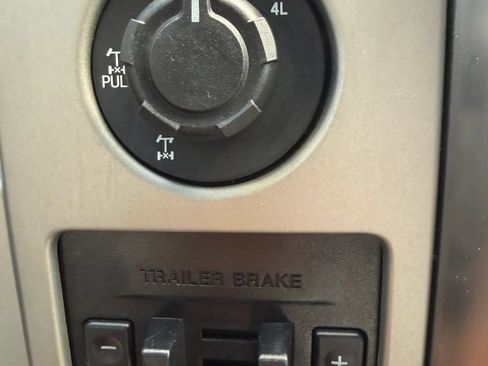 Used 2014 Ford F150 FX4 w/ Equipment Group 402A Luxury AWD/4WD image 48